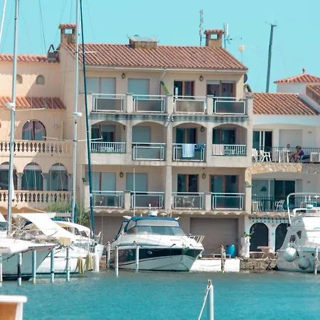 Edificio La Sardana * Empuriabrava