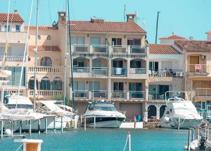 Edificio La Sardana * Empuriabrava